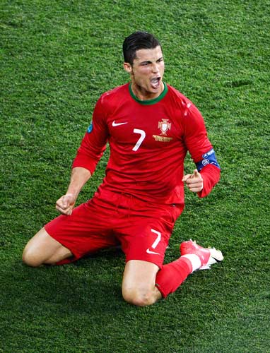 英超射手榜最新排名 金靴竞争进入白热化阶段