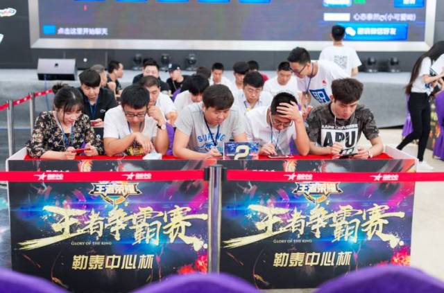 BLG俱乐部官博发文：那就再赢一次！3：2 T1晋级，我们决赛见！