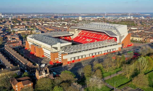 巴黎圣日耳曼暂升榜首