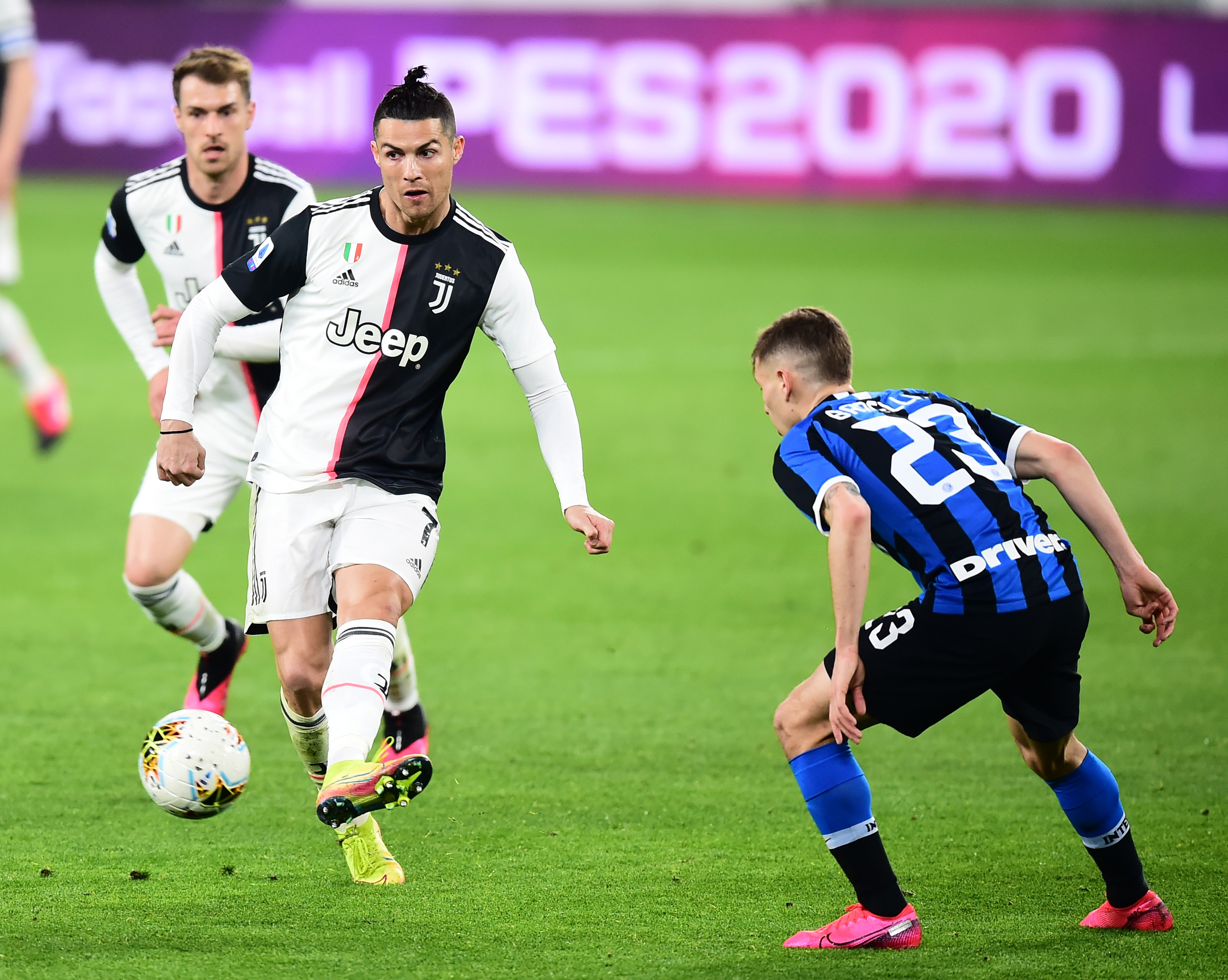 mezii推荐的明日之星poiii何许人也？