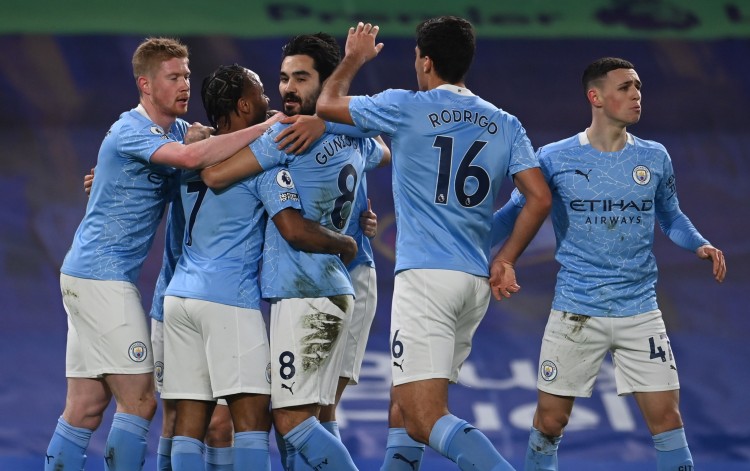 [德甲]布兰特主罚任意球 皮球直挂球门死角