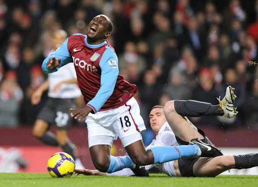 戈登带替补掀翻雄鹿！掘金残阵108-104胜出，字母哥绝望三分不中