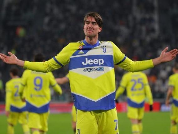 备战德比，被召回的外租小将奥贡奈耶被召入卡里克一线队训练